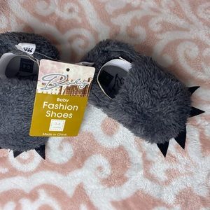 Baby booties size 0-6 months brand new